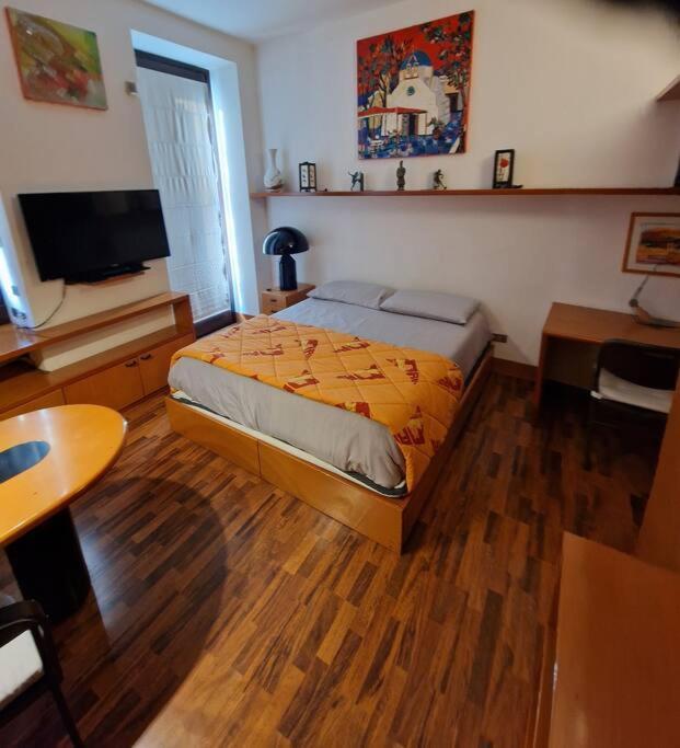 Osti 3 Beautifully Furnished Lägenhet Milano Exteriör bild