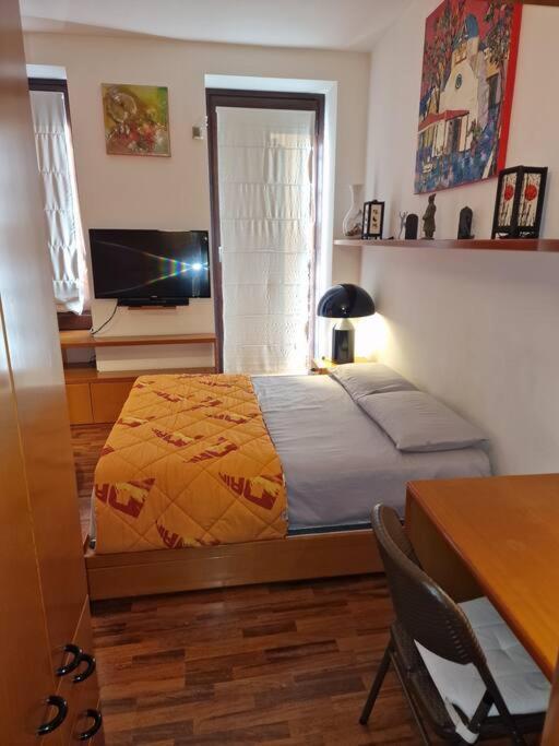 Osti 3 Beautifully Furnished Lägenhet Milano Exteriör bild