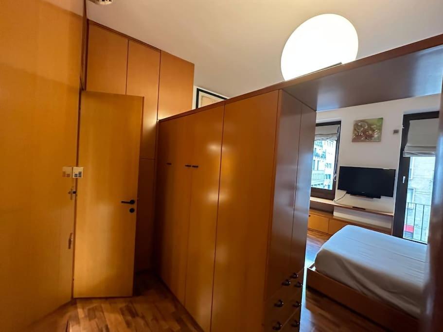 Osti 3 Beautifully Furnished Lägenhet Milano Exteriör bild